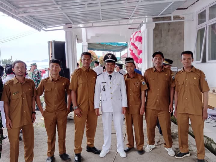 kebersamaan aparatur kampung